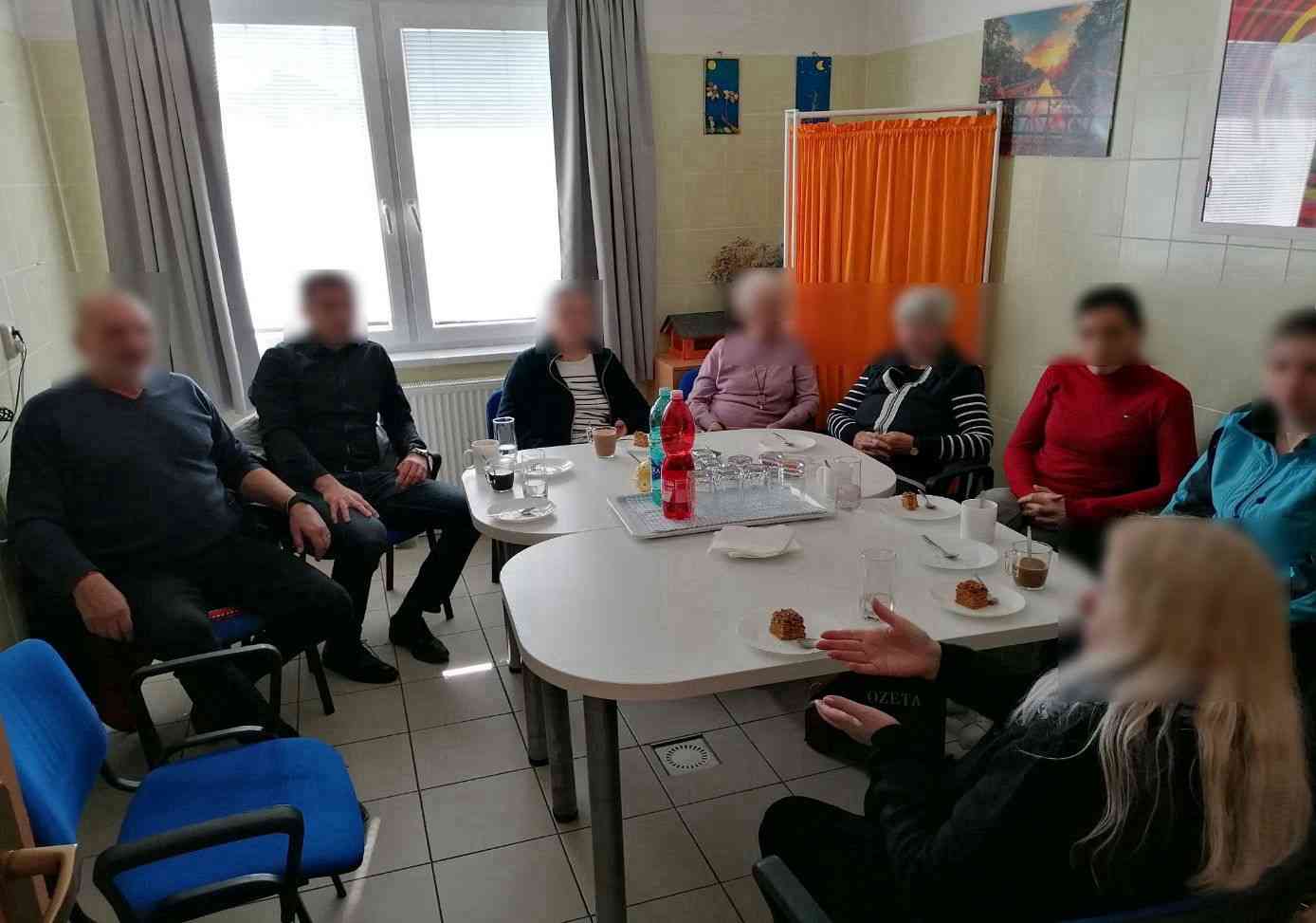 Fotografia článku Odsúdené ženy zo Sučian obdarovali seniorov veľkonočnými výrobkami