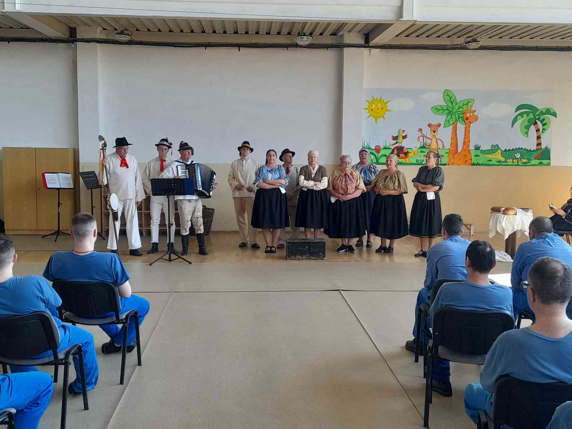 Fotografia článku Divadelné predstavenie: Prečo tá vojna zlá!