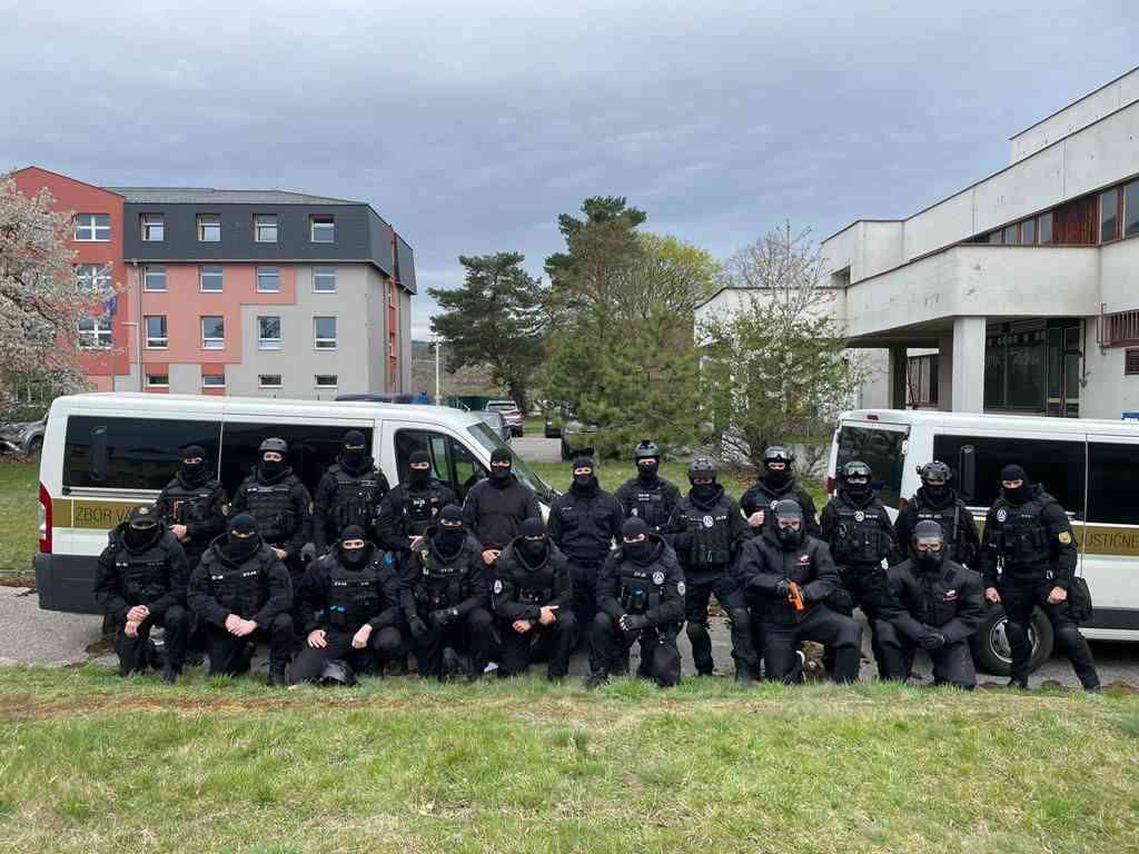 Fotografia článku Výcvik členov zásahovej skupiny v spádovej oblasti 