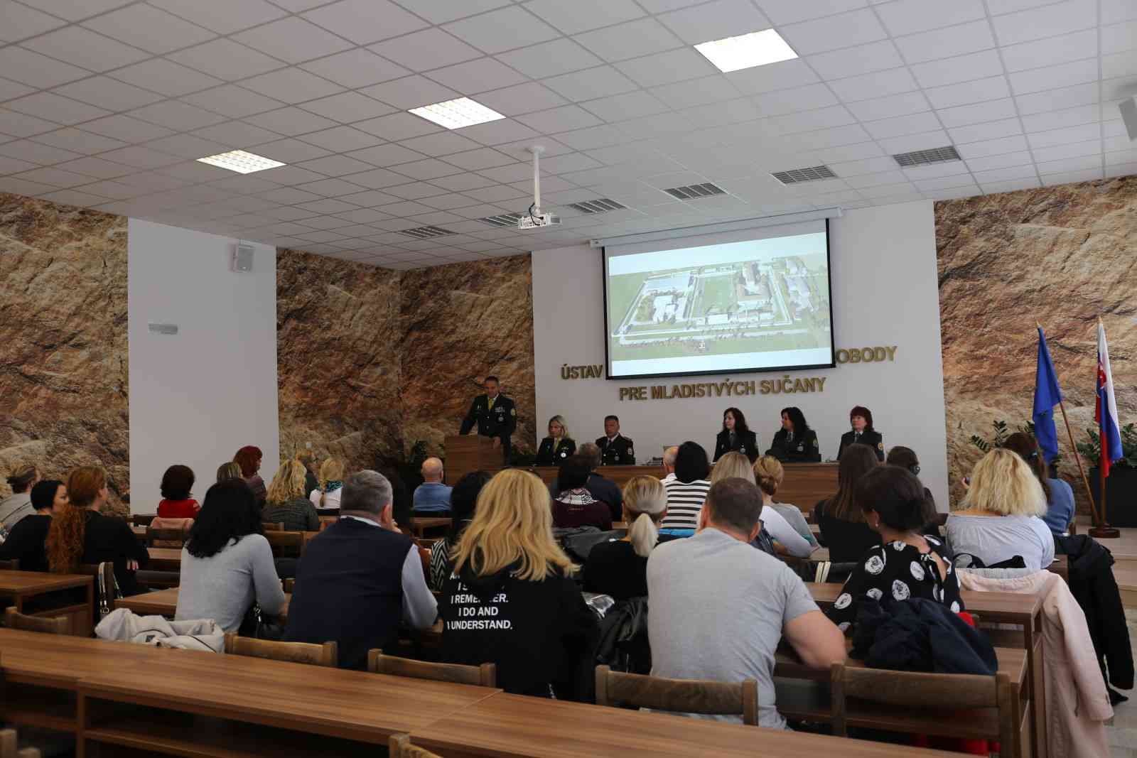 Fotografia článku Návšteva preventistov z radov Policajného zboru v ústave Sučany