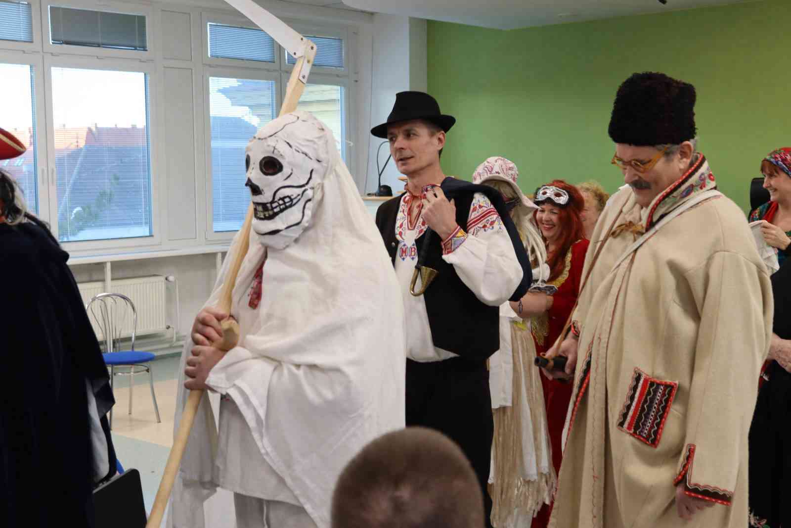 Fotografia článku Pochovali basu