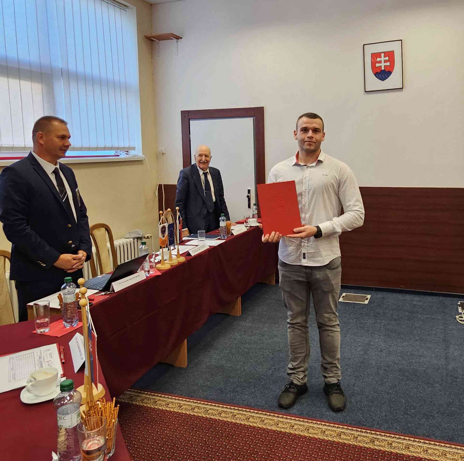 Fotografia článku Väzenie nie je prekážkou...