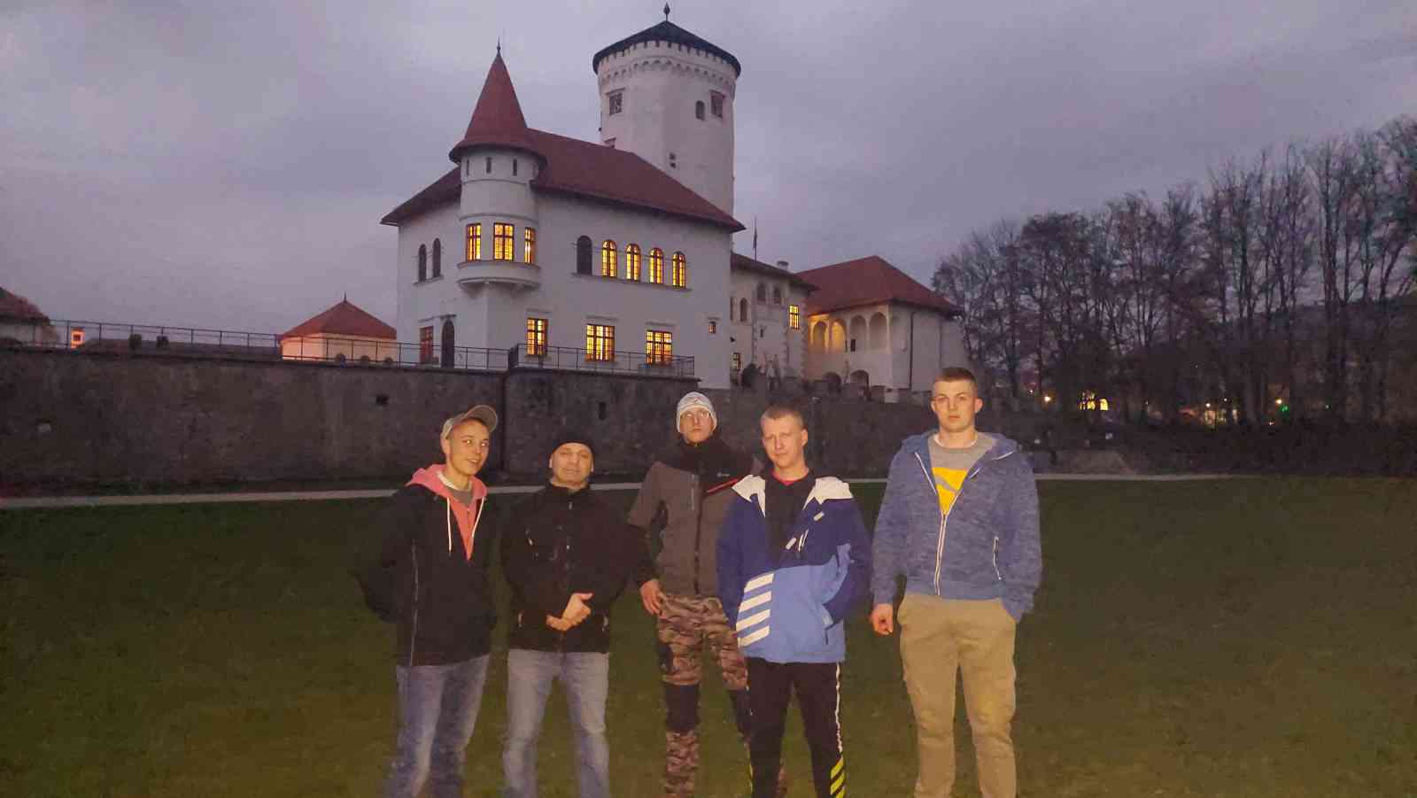 Fotografia článku Návšteva hradu, ktorý sa netýči na kopci