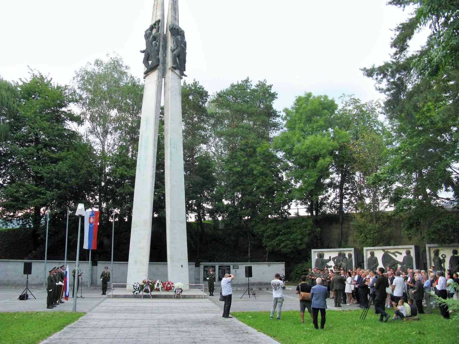 Fotografia článku Spomienka na 75. výročie SNP