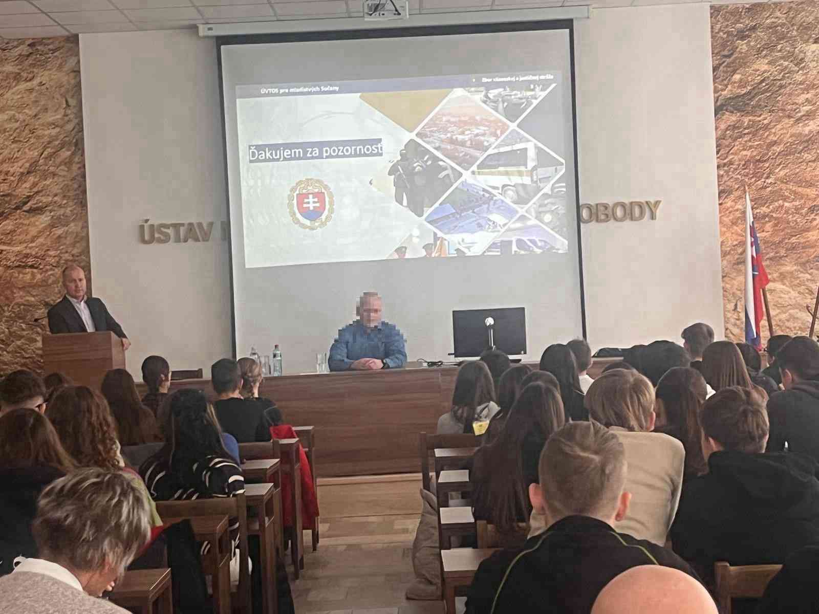 Fotografia článku Dôležitá edukácia a prevencia pre našu budúcnosť: Prevencia drogovej závislosti a kriminality medzi mladistvými