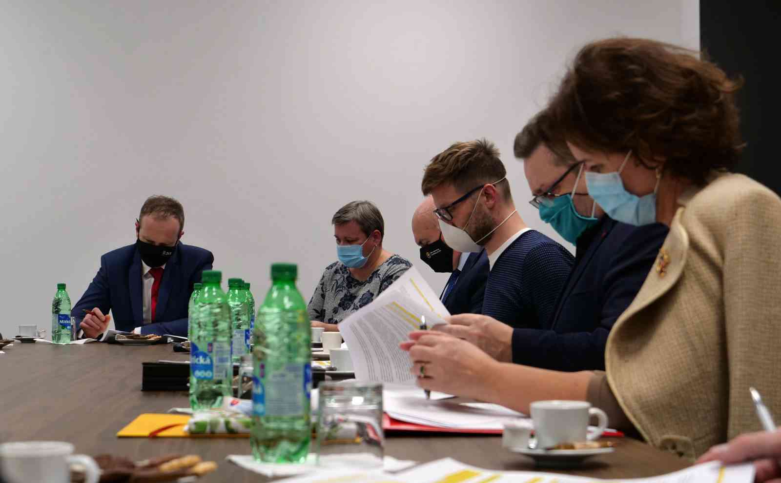 Fotografia článku Kolektívna zmluva 2021: Zástupcovia ministerstva spravodlivosti diskutovali s Odborovým zväzom ZVJS