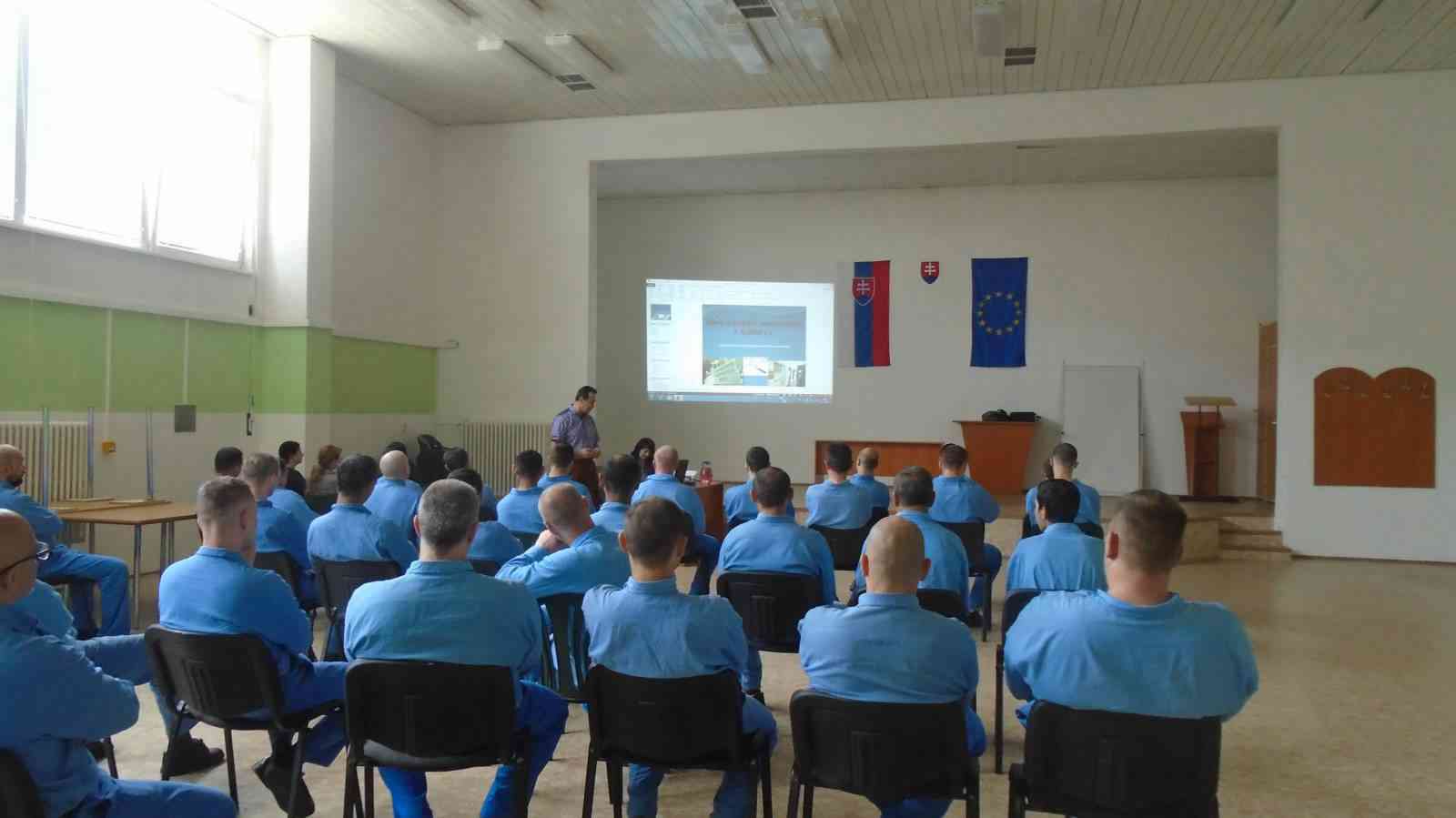 Fotografia článku V sabinovskom ústave radili odsúdeným pracovníci úradu práce