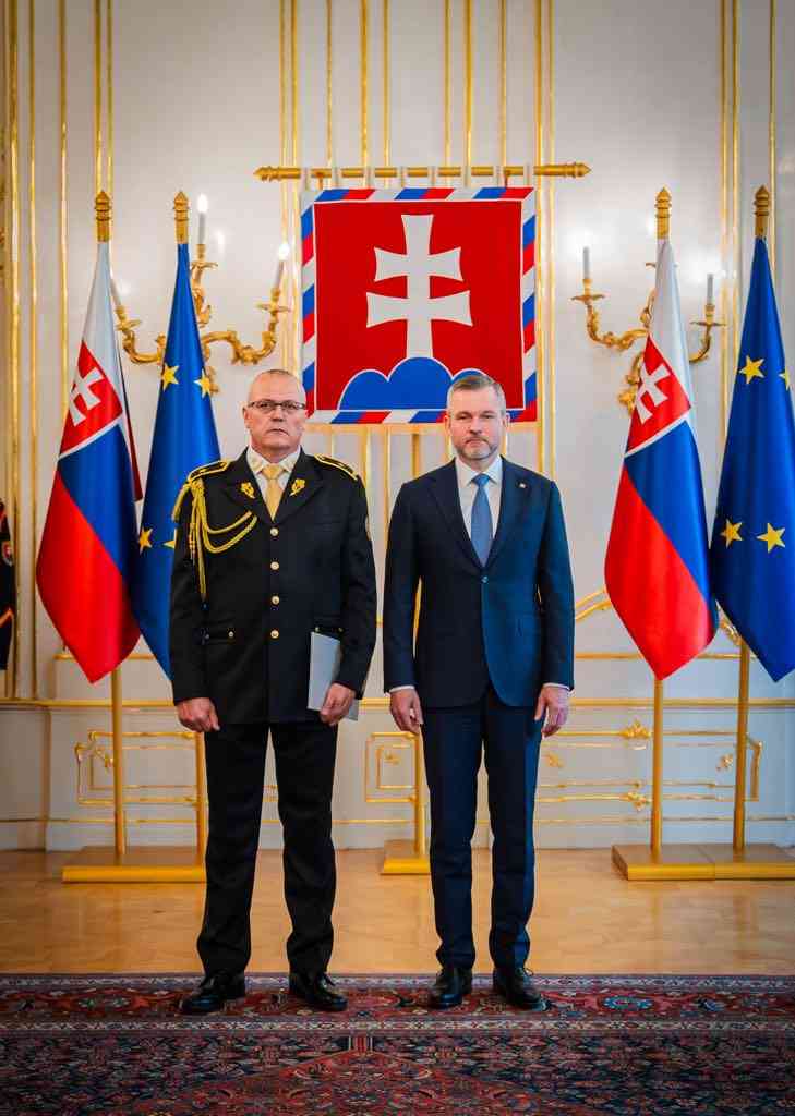 Fotografia článku gen. Mgr. JUDr. Ing. Ľubomír Klištinec – generál na čele slovenského väzenstva