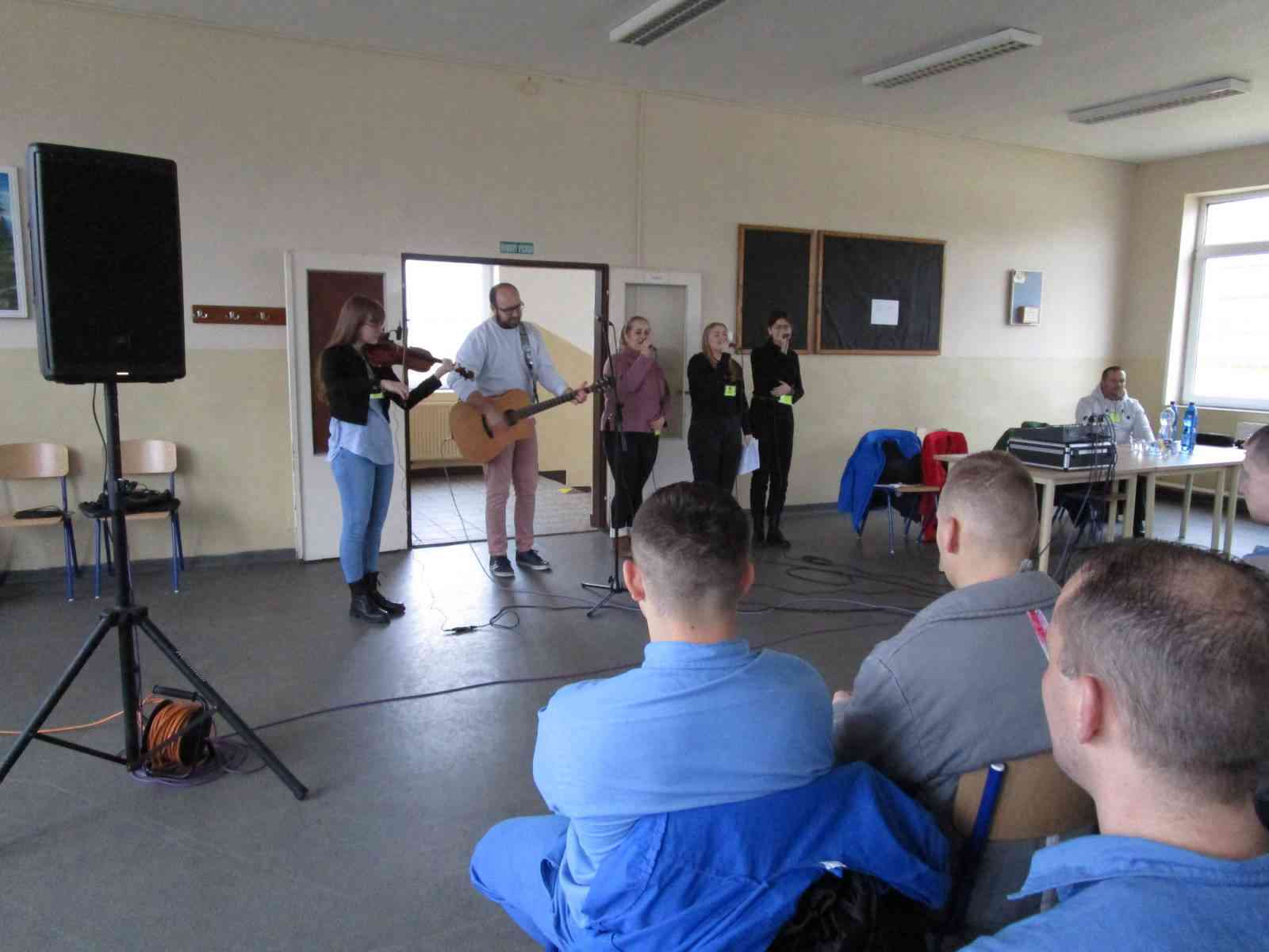 Fotografia článku Vianočný koncert kresťanskej hudobnej skupiny L´Mury