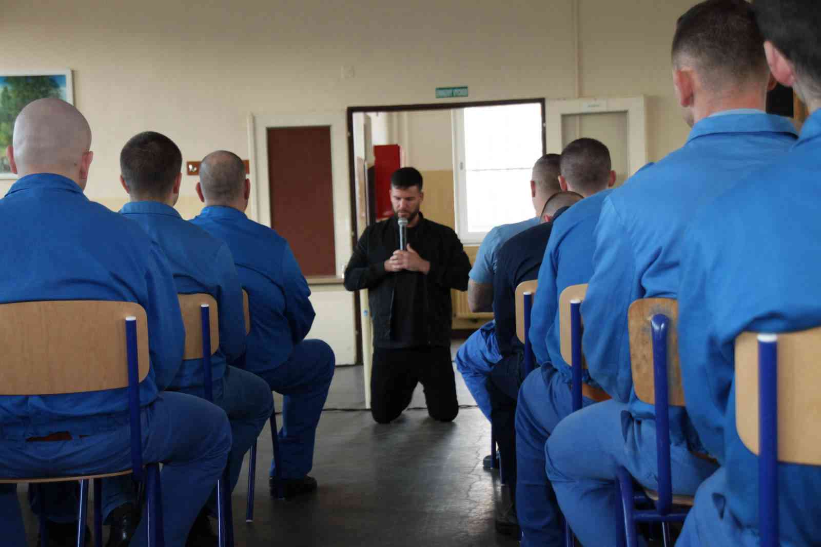 Fotografia článku Michal Straka alias EGO v ÚVTOS Dubnica nad Váhom