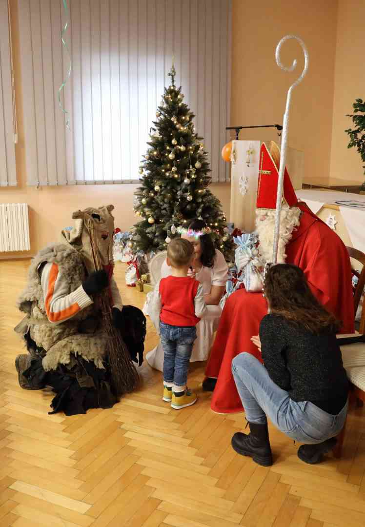 Fotografia článku Mikulášska nádielka v Nemocnici pre obv. a ods. a ÚVTOS Trenčín