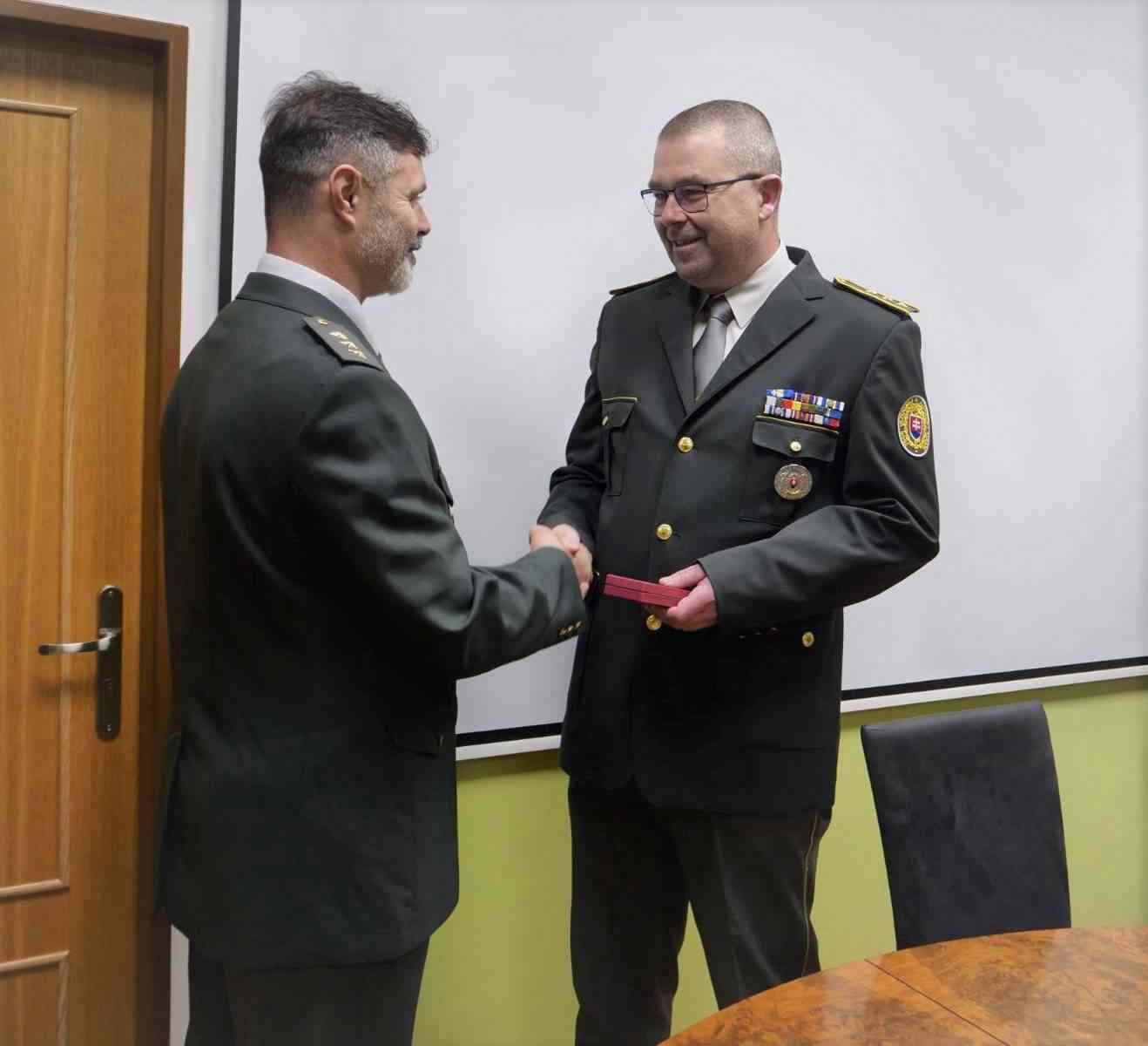 Fotografia článku Poverený generálny riaditeľ zboru ocenil príslušníkov
