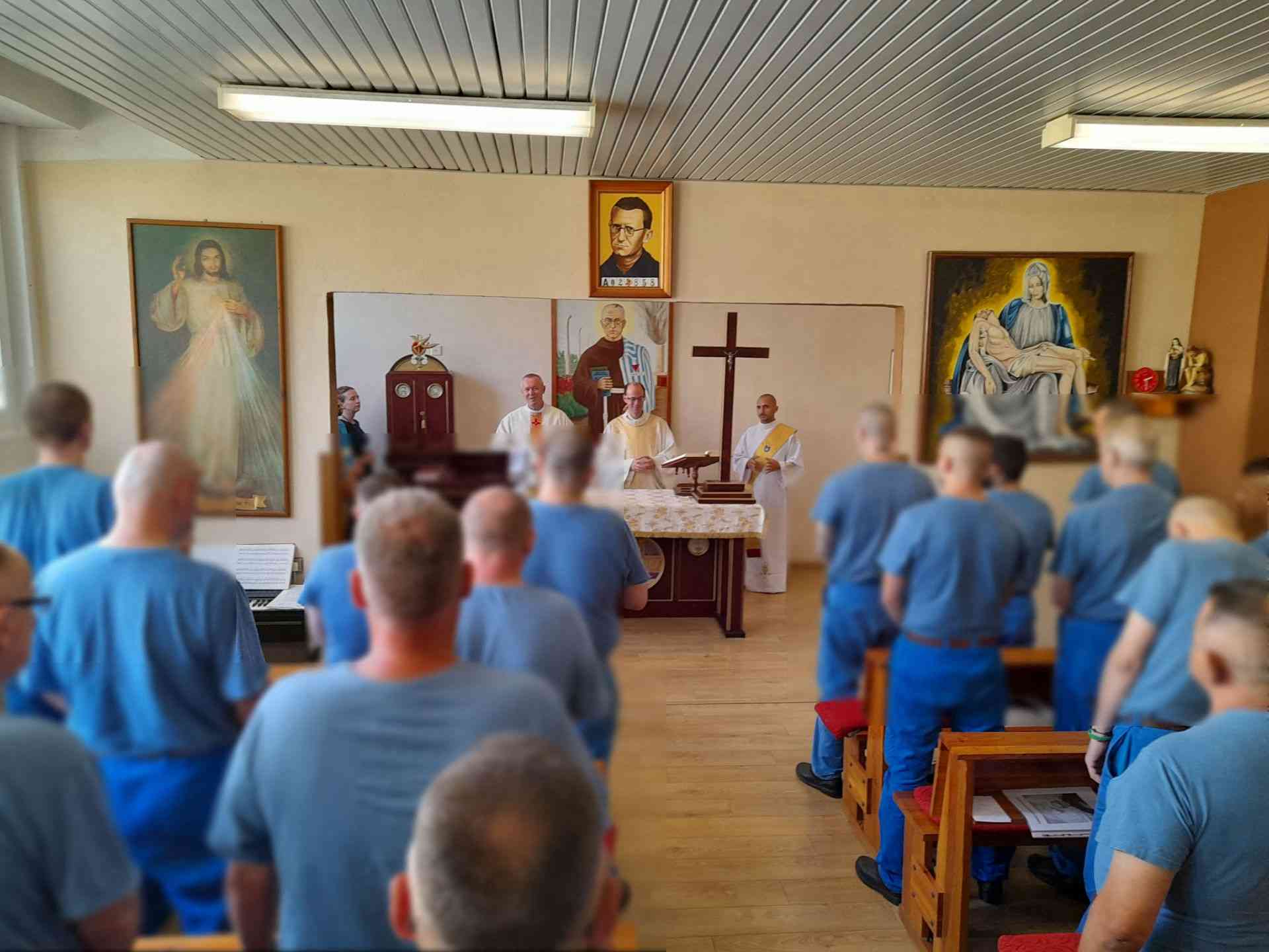 Fotografia článku Oslava patrocínia sv. Maximiliána Kolbeho v Ústave na výkon trestu odňatia slobody Hrnčiarovce nad Parnou