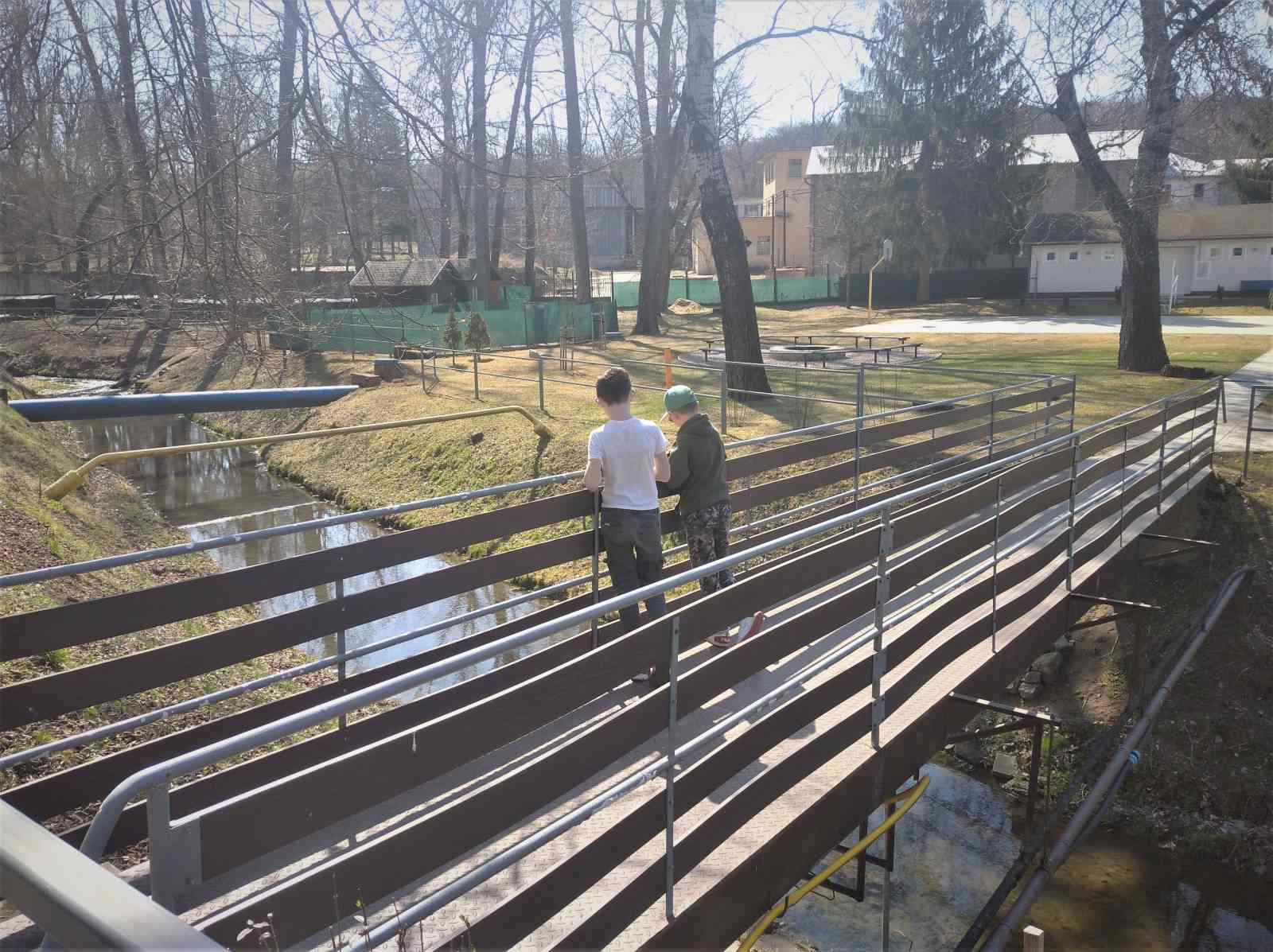 Fotografia článku Školiace stredisko v Santovke sa stalo dočasným útočiskom pre 21 ľudí