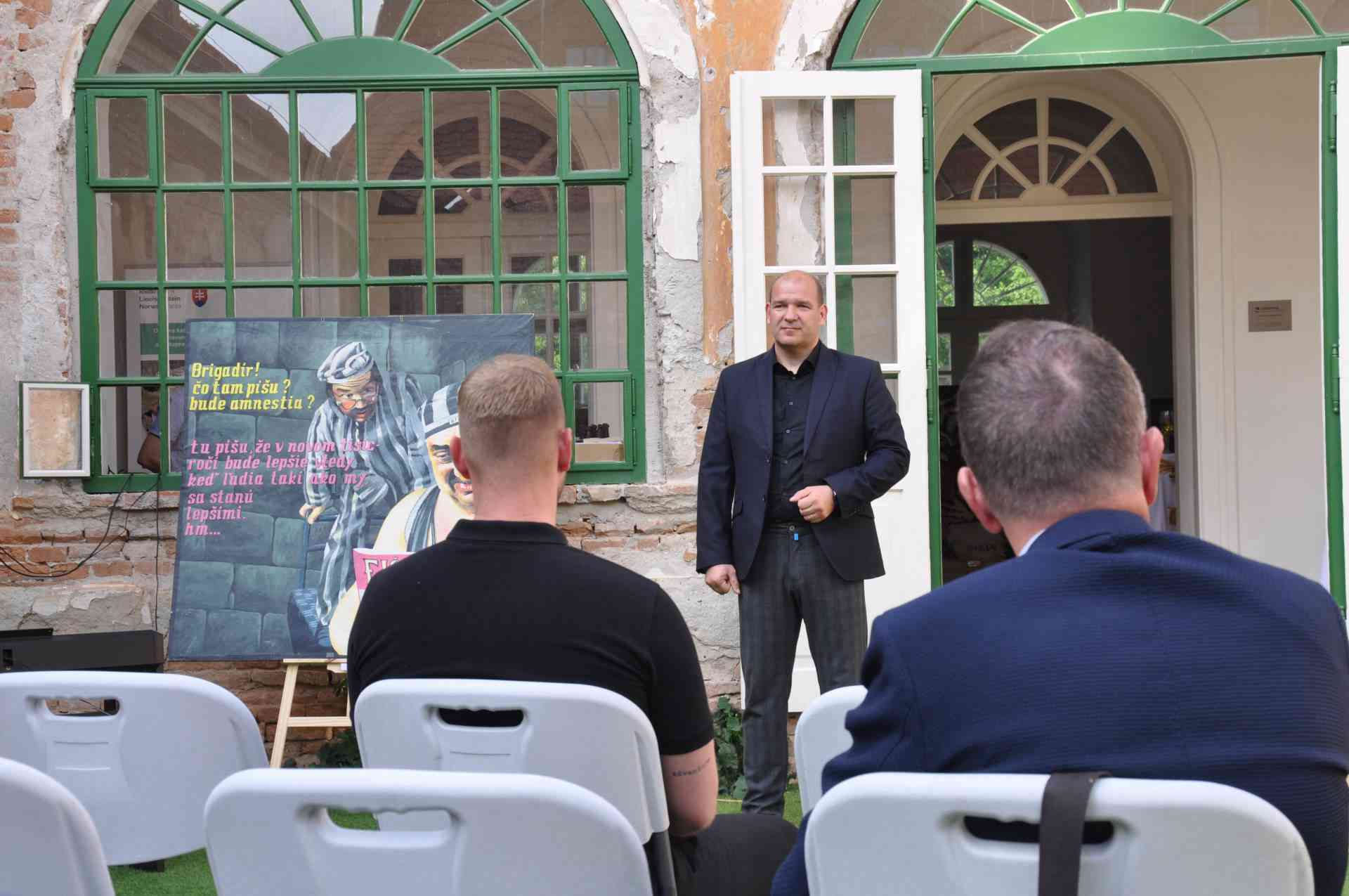 Fotografia článku Vernisáž výstavy umeleckých diel