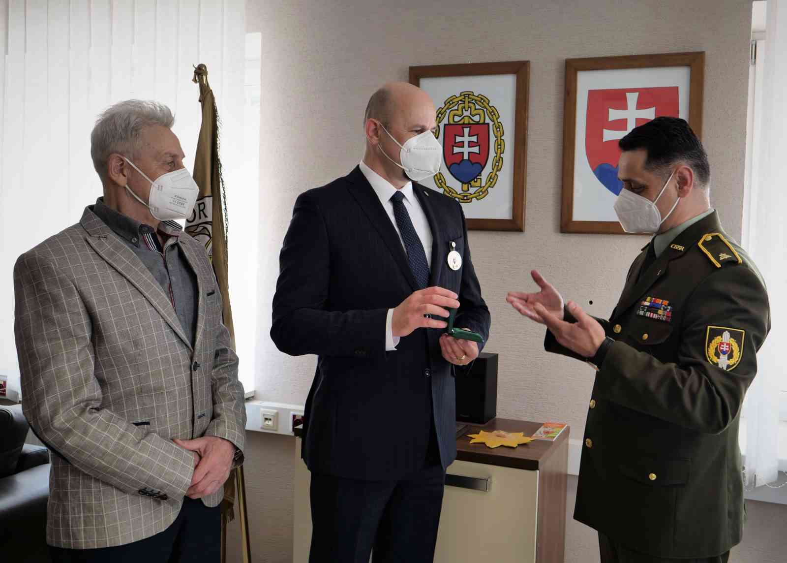 Fotografia článku Generálny riaditeľ ZVJS sa stretol s generálnym duchovným Ústredia EPS v OS SR a OZ SR