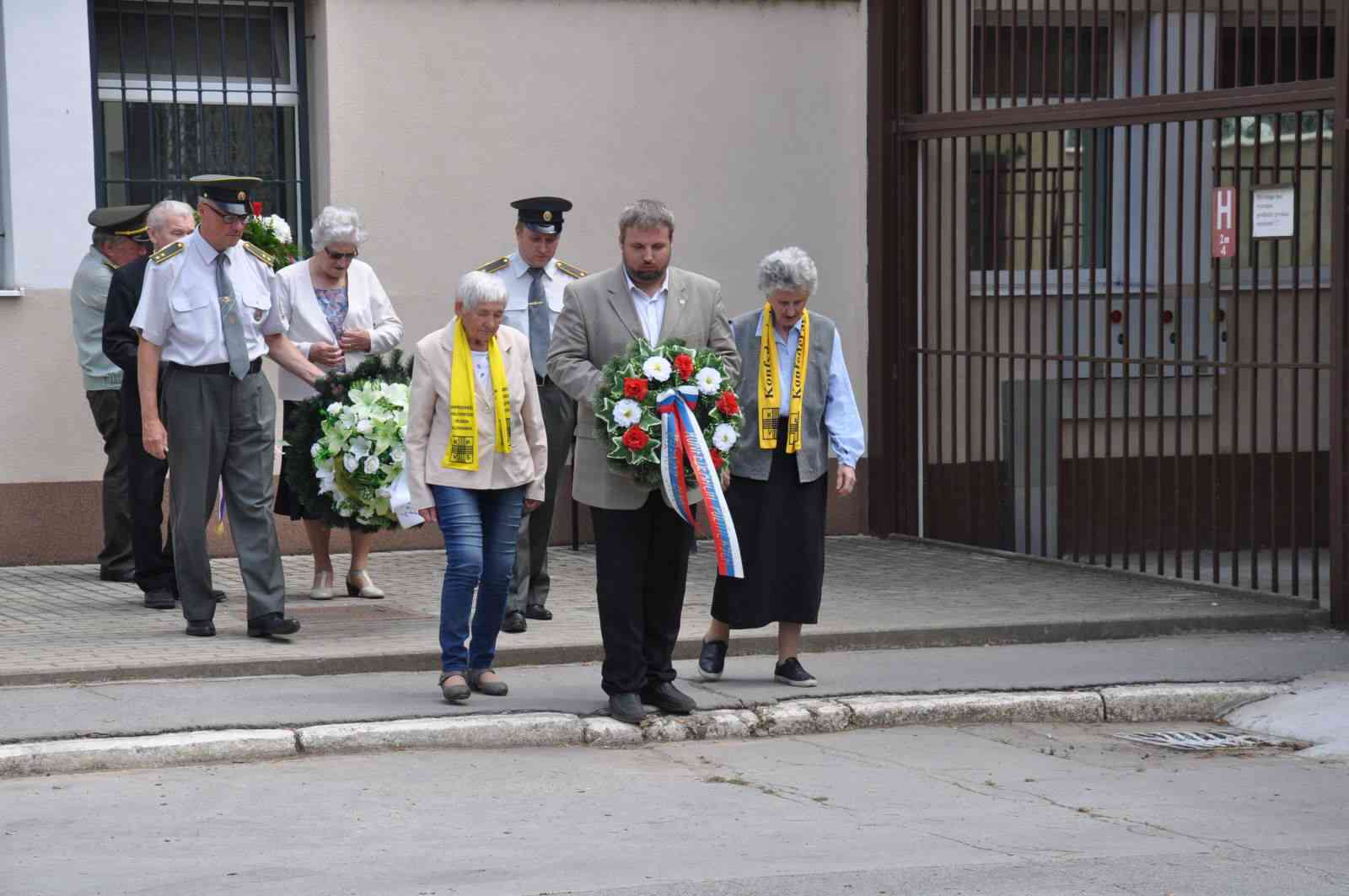 Fotografia článku Pietne stretnutie Konfederácie politických väzňov Slovenska v ÚVTOS Želiezovce