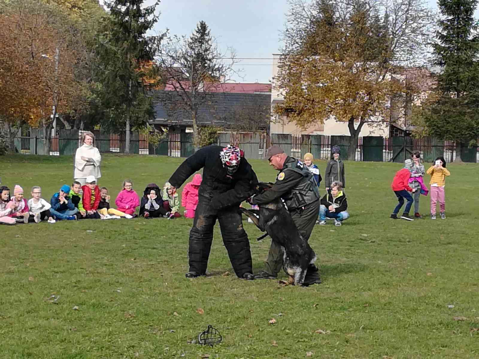 Fotografia článku Ukážky služobnej kynológie deťom základnej školy