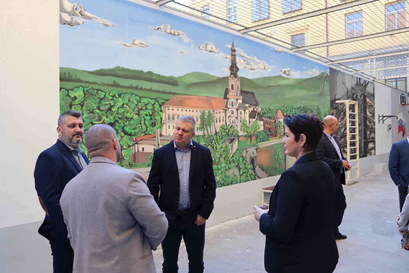 Fotografia článku Zahraničná návšteva z maďarskej Väznice Pálhalmai Országos Büntetés v ústave Nitra