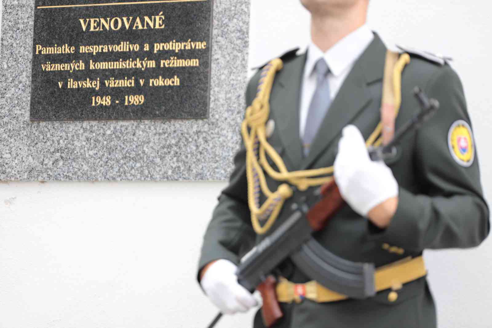 Fotografia článku Obzretie sa za Ilavou očami syna politického väzňa