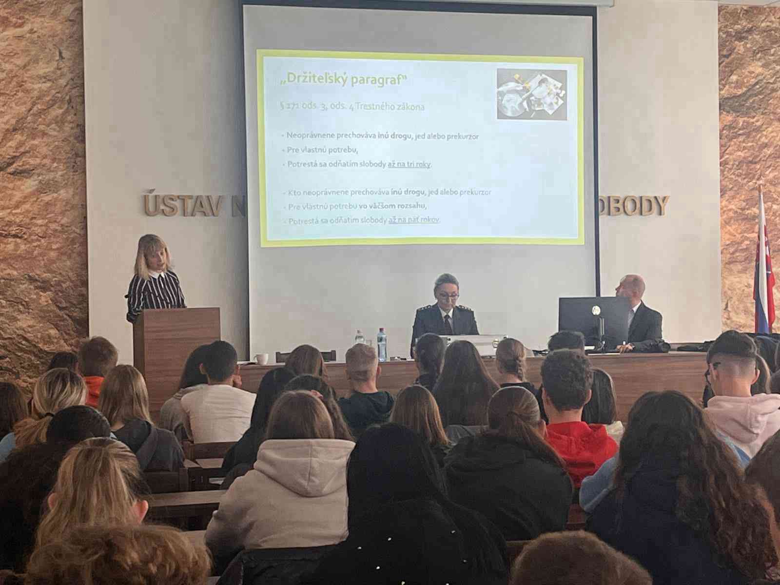 Fotografia článku Primárna prevencia drogových závislostí na pôde ÚVTOS pre mladistvých Sučany