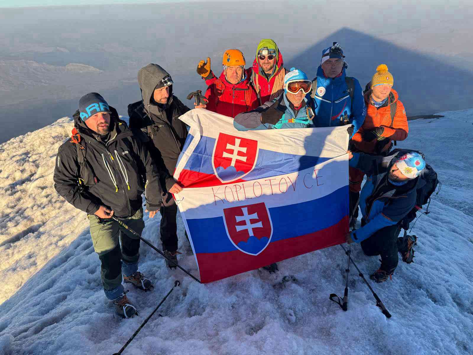 Fotografia článku Keď sa nezištná pomoc stane koníčkom – výstup na horu Ararat