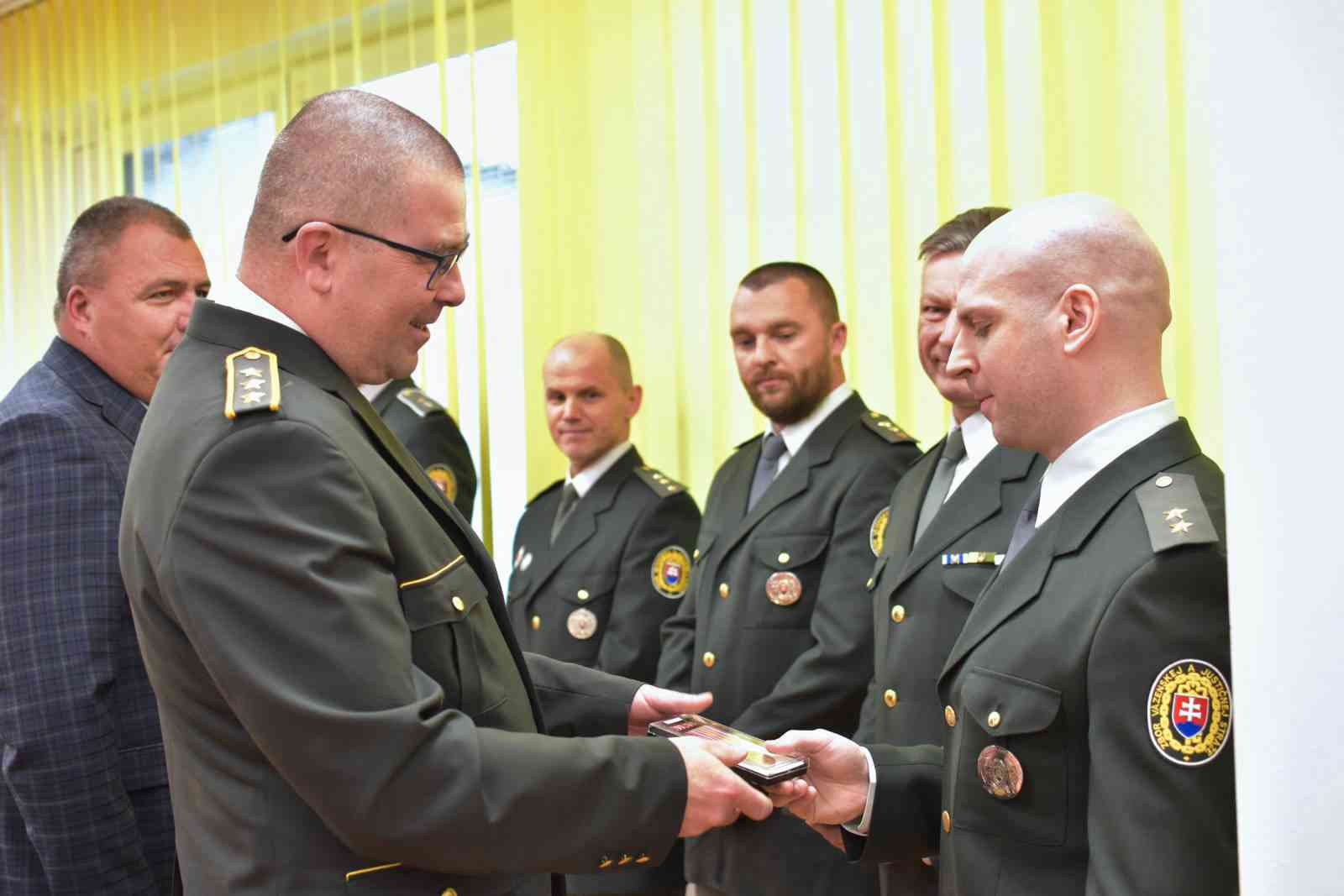 Fotografia článku Ocenenie záslužného činu príslušníka ústavu Nitra