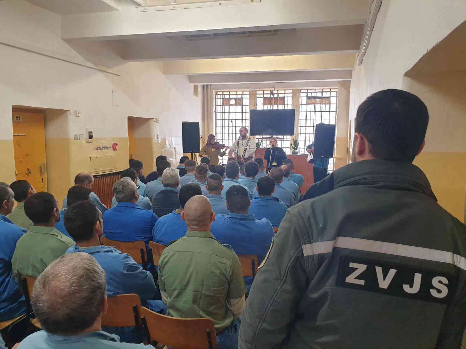 Fotografia článku L´múry koncertovali za múrmi prešovskej väznice