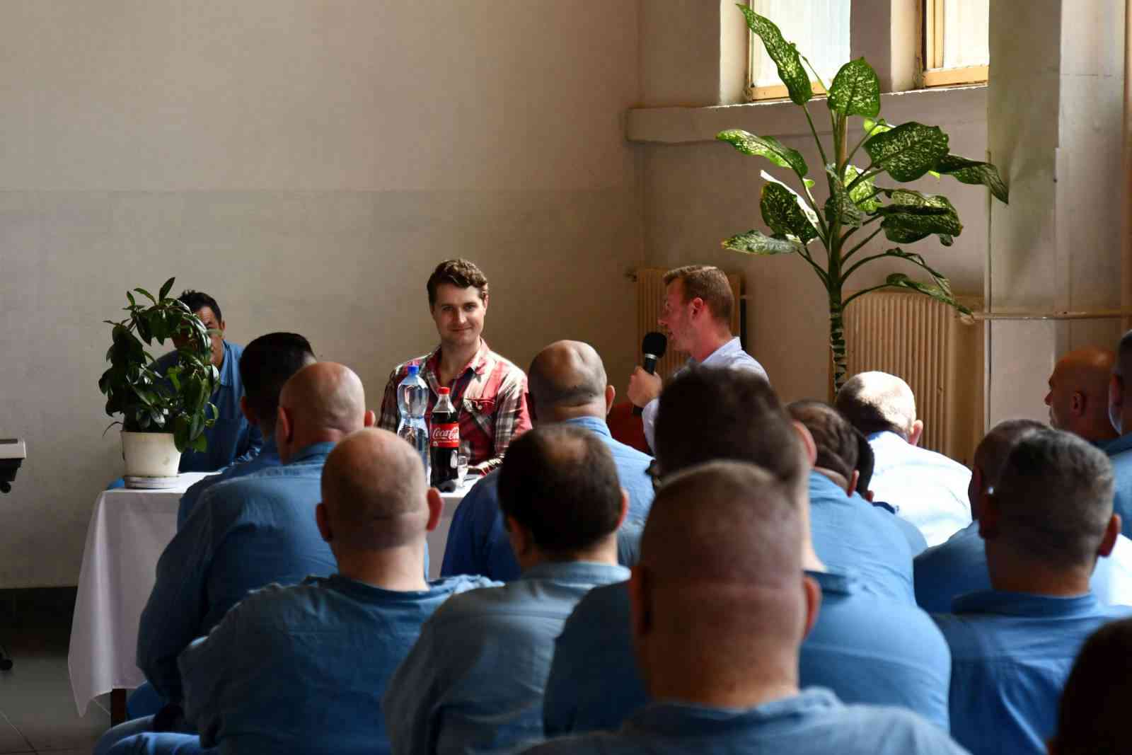 Fotografia článku Atraktívna návšteva v želiezovskom ústave